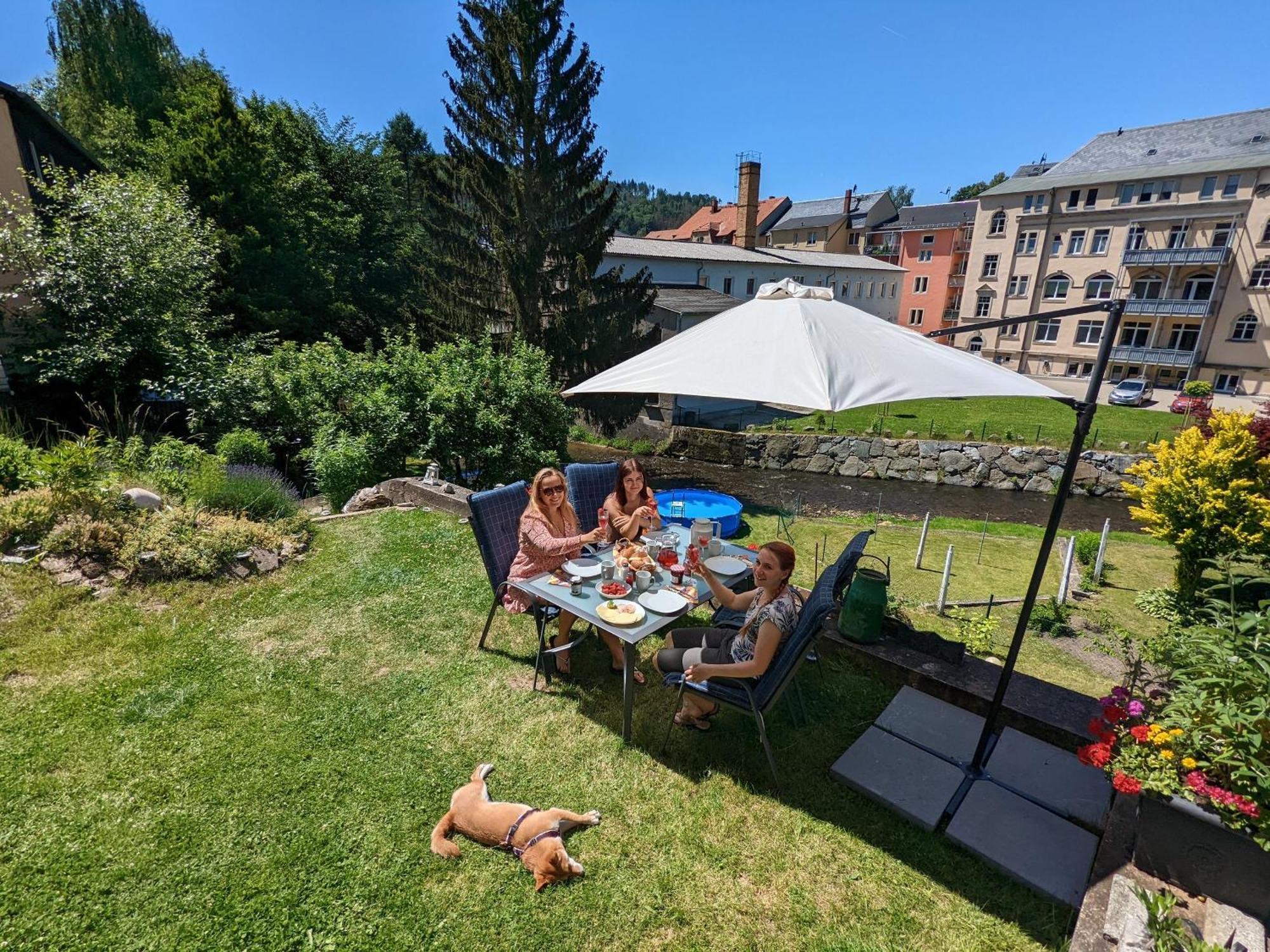Uo - Urlaubsmagie - Helle Wohnung,Sauna,Whirlpool Sebnitz Exterior photo